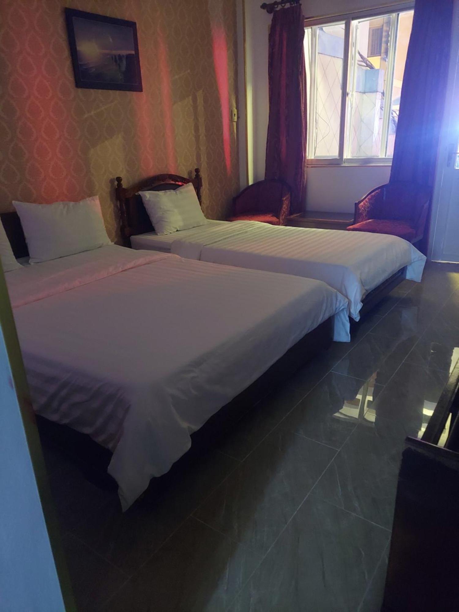 Khach San Trung Mai Cidade de Ho Chi Minh Exterior foto