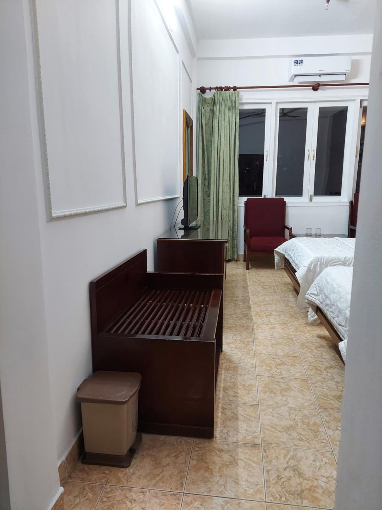 Khach San Trung Mai Cidade de Ho Chi Minh Exterior foto
