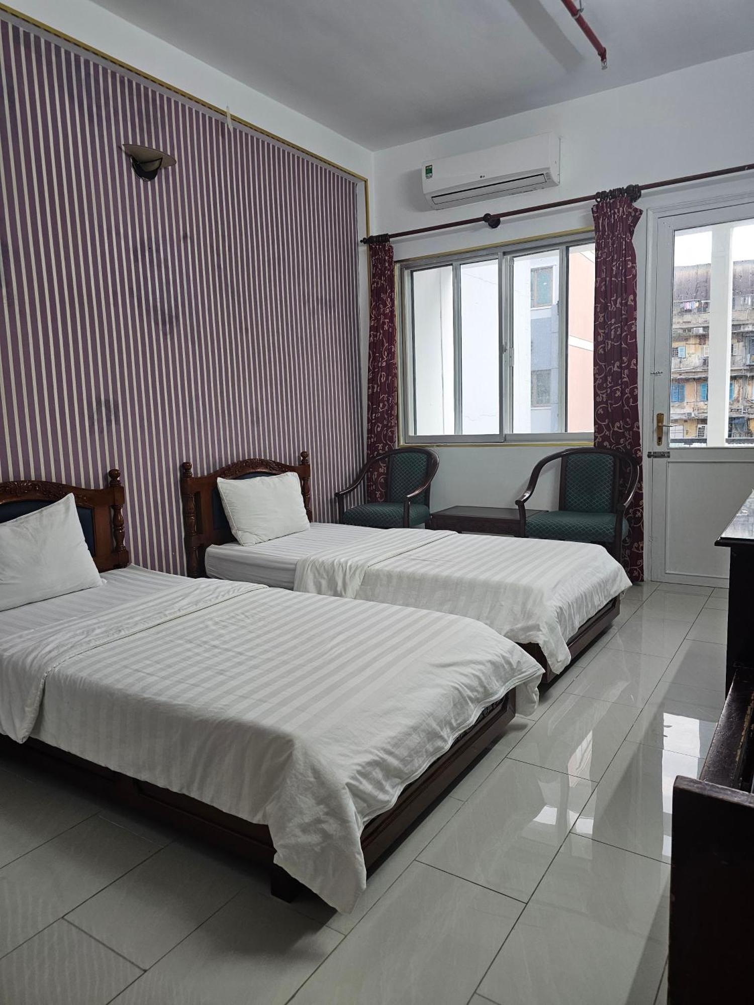 Khach San Trung Mai Cidade de Ho Chi Minh Exterior foto