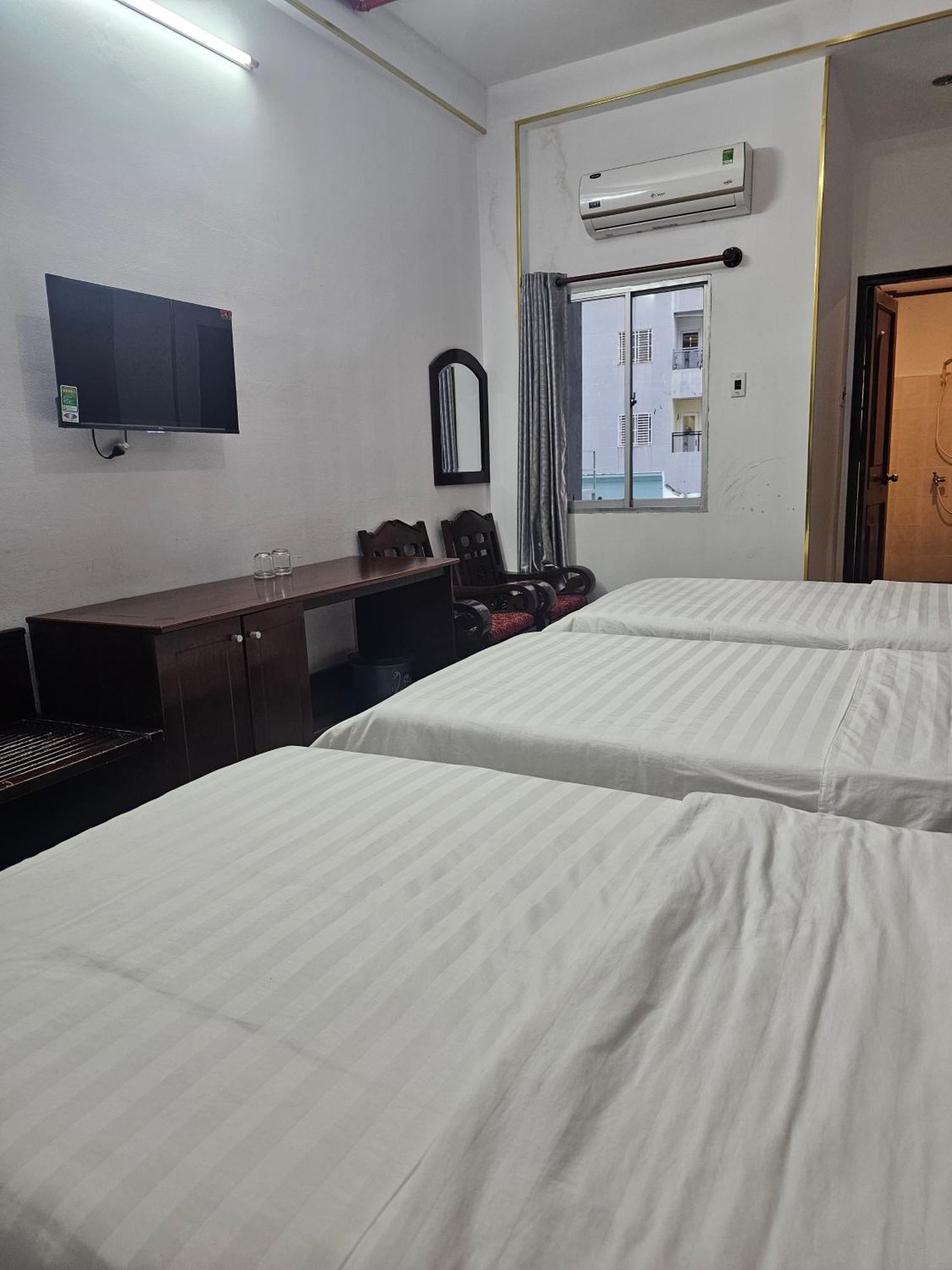 Khach San Trung Mai Cidade de Ho Chi Minh Exterior foto